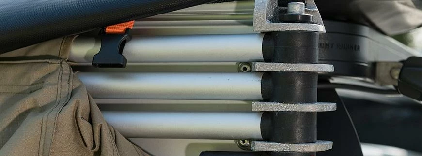 OVERLAND GROUND TENTS Oztent Foxwing 180° Awning 5 OVERLAND GROUND TENTS Oztent Foxwing 180° Awning